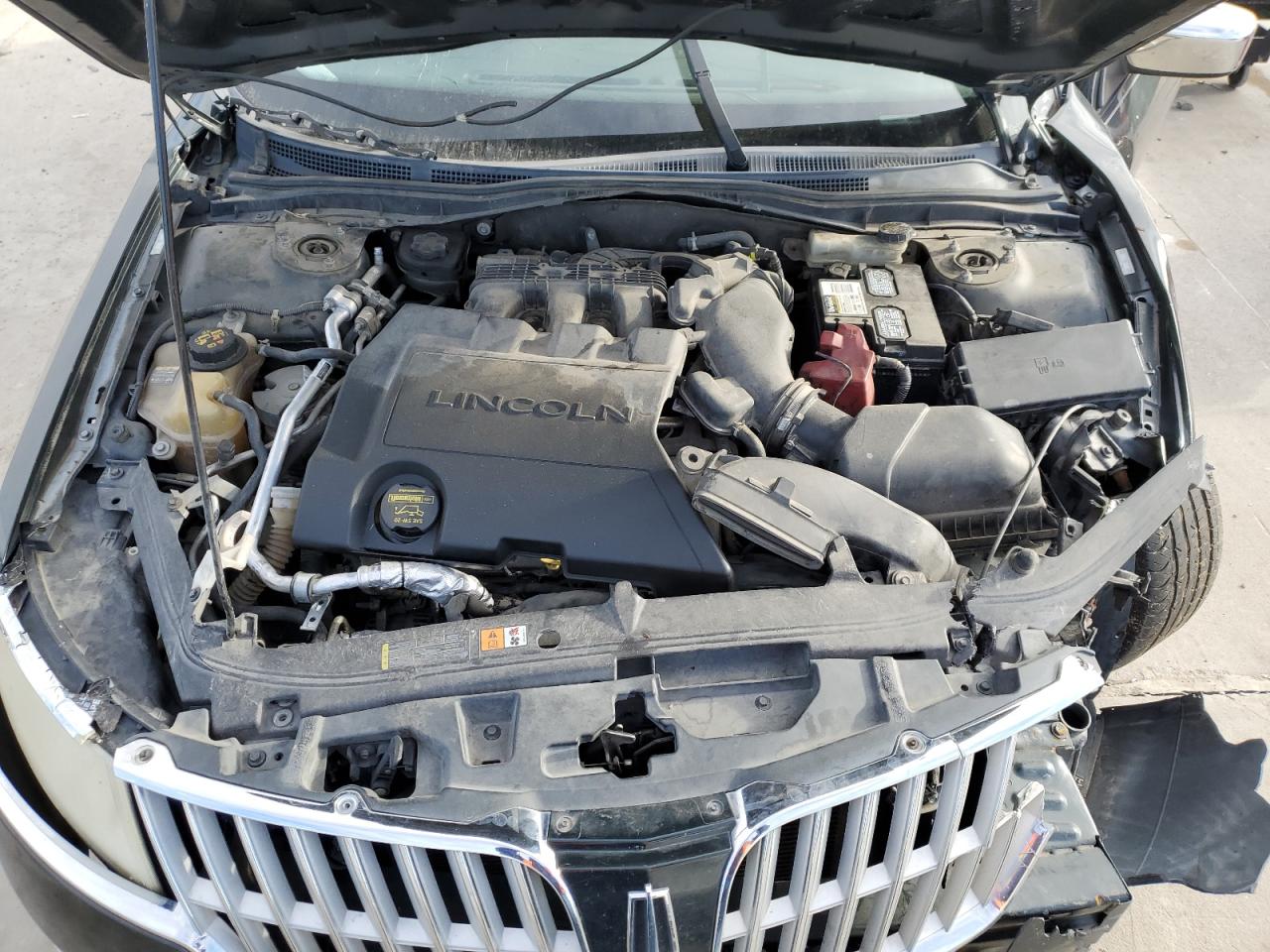 2010 Lincoln MKZ - Image 11