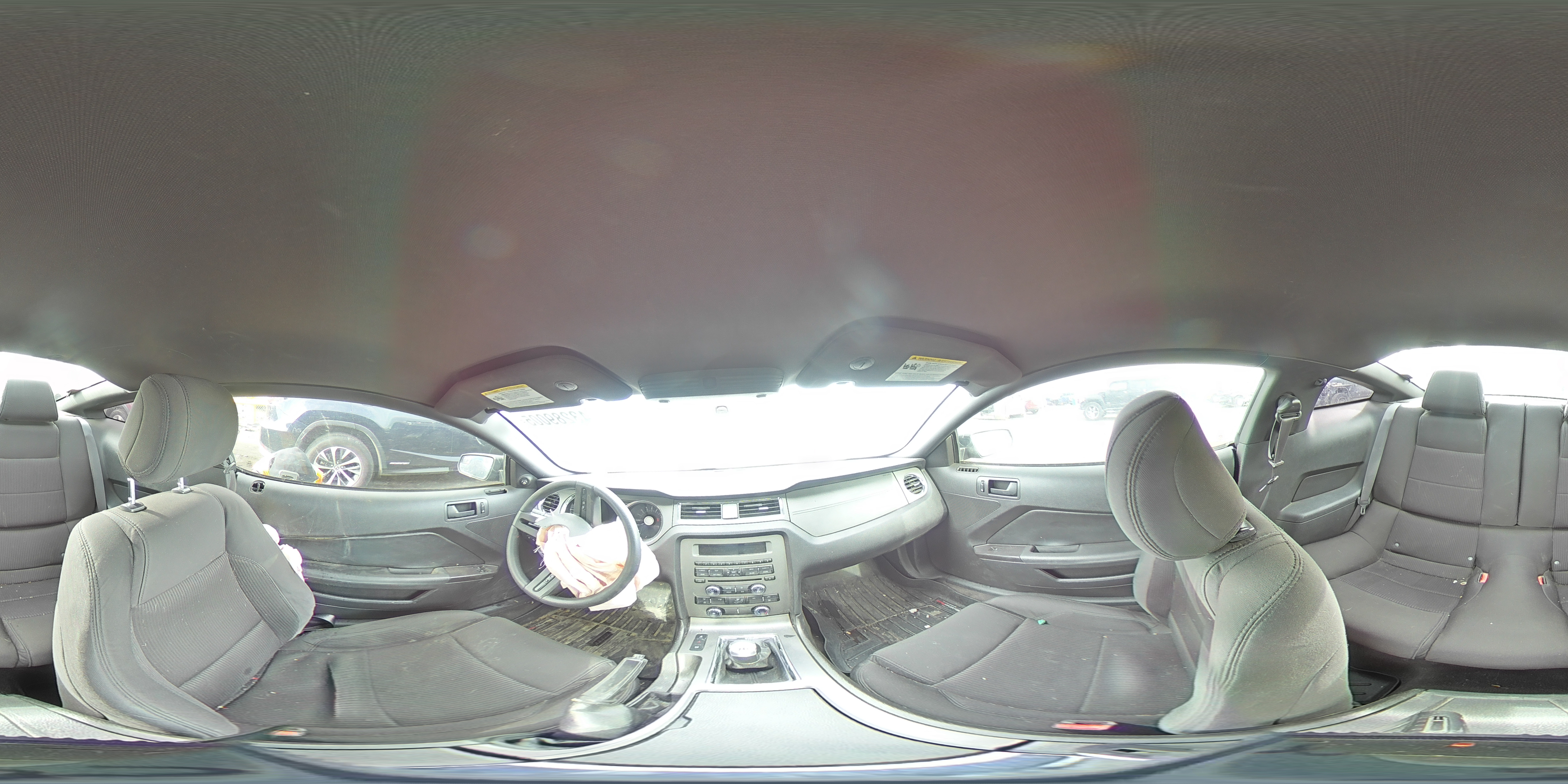 2012 Ford Mustang - Image 13