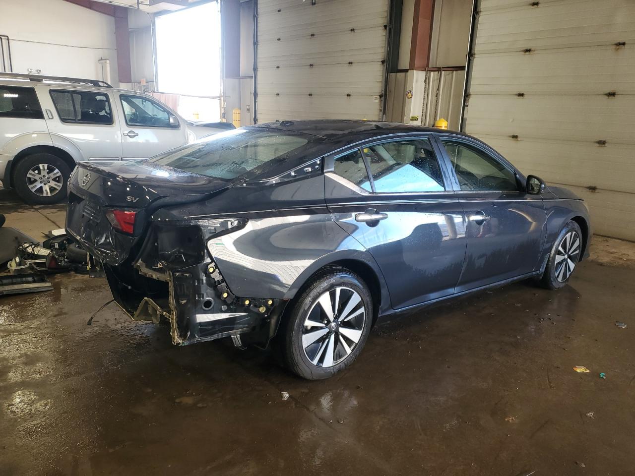 2021 Nissan Altima - Image 3
