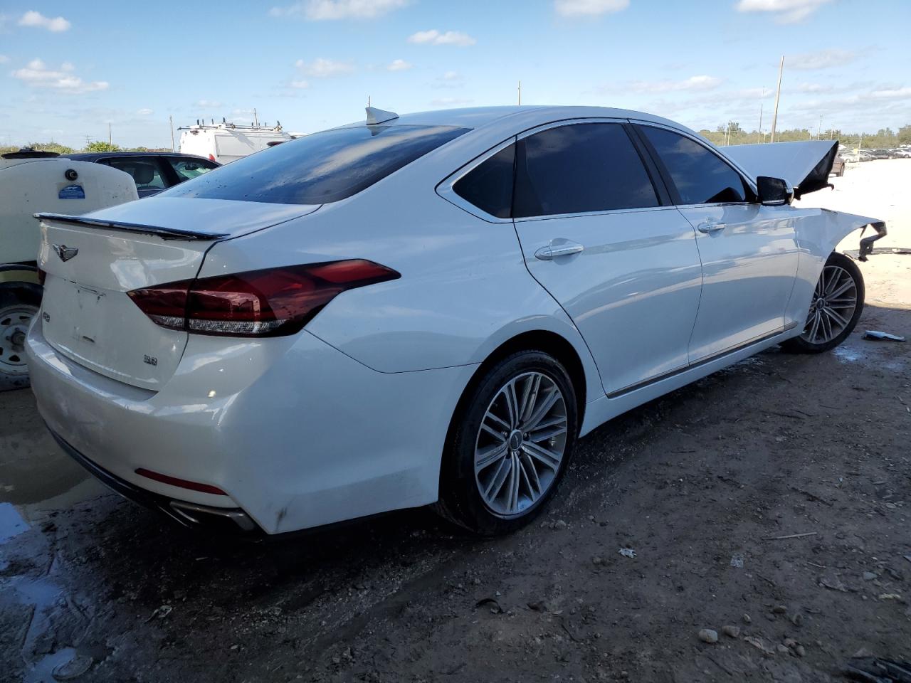 2018 Genesis G80 - Image 3
