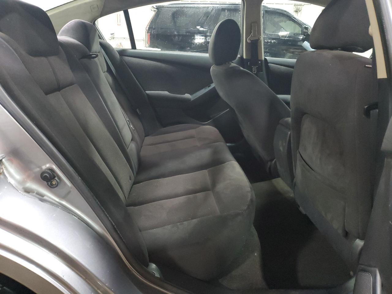 2009 Nissan Altima - Image 10