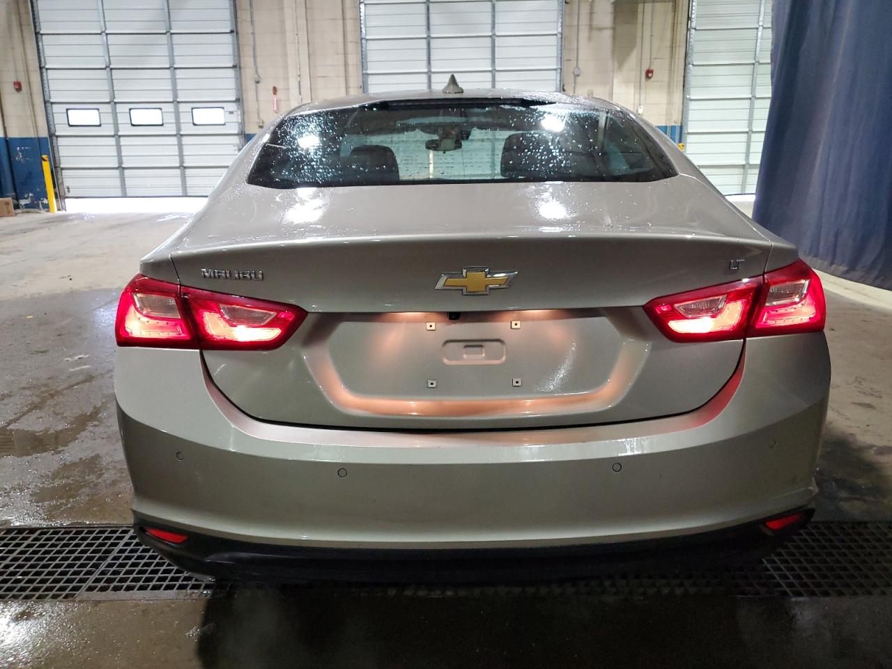 2023 Chevrolet Malibu - Image 6