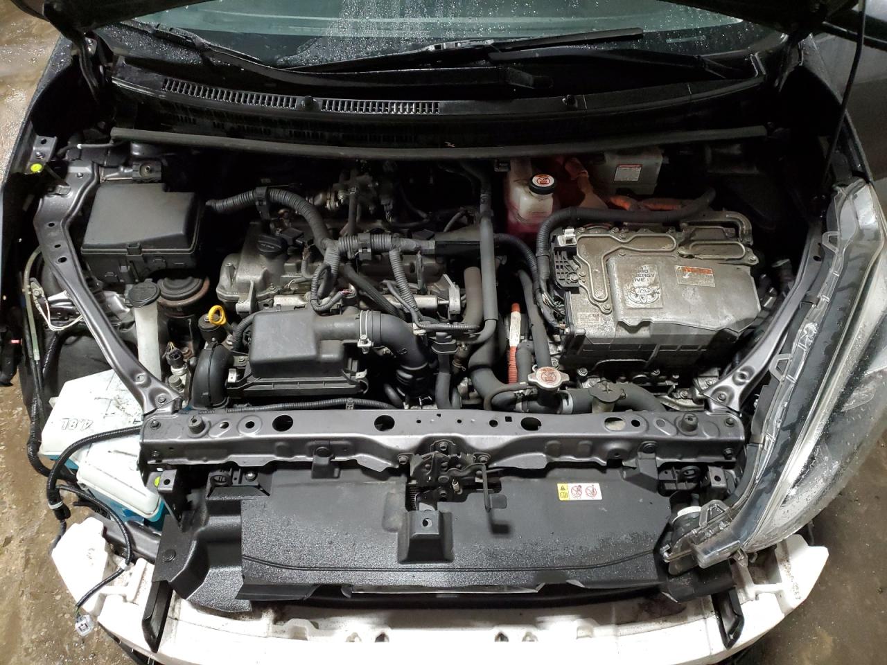 2019 Toyota Prius - Image 12