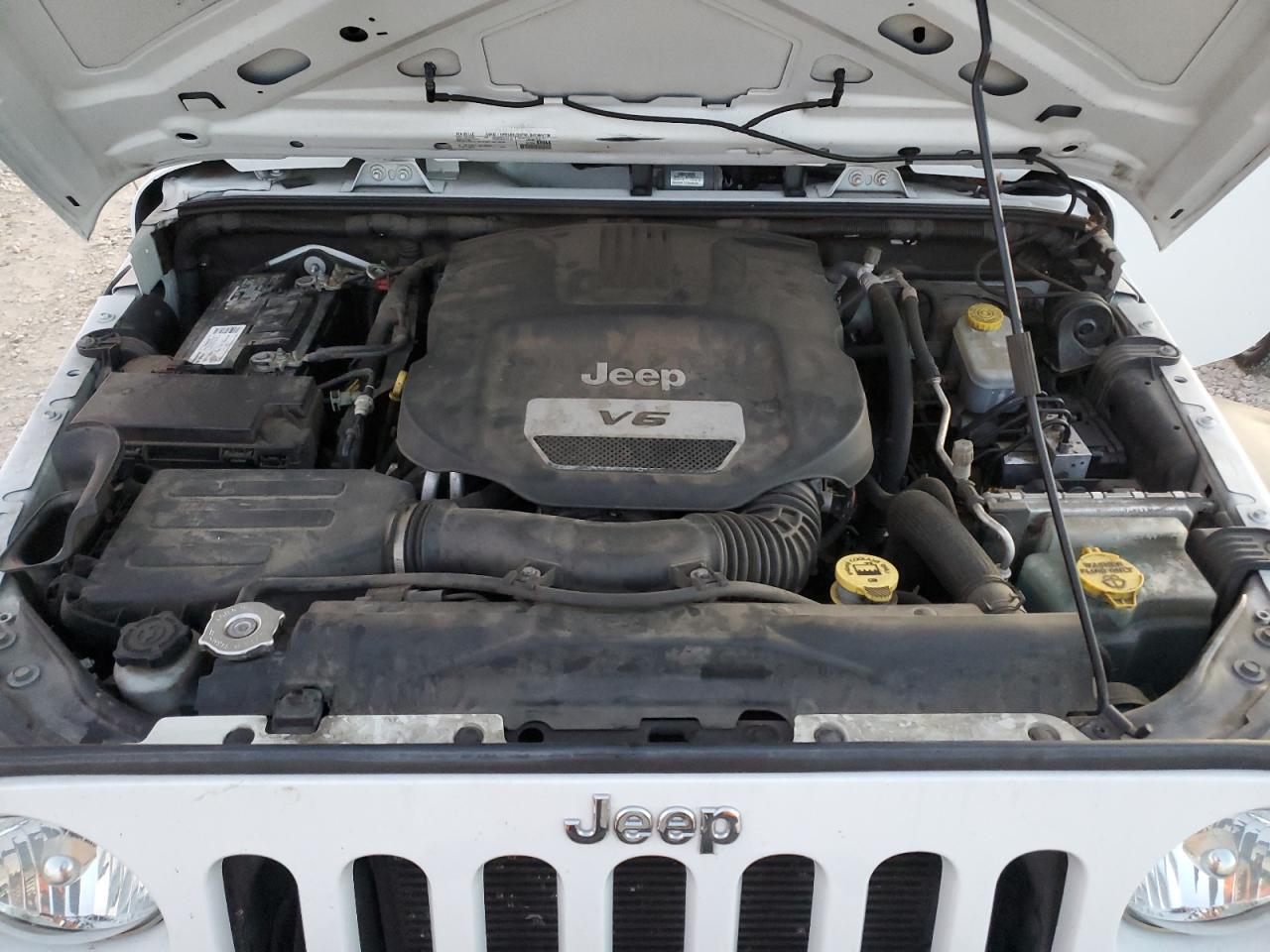 2017 Jeep Wrangler - Image 11
