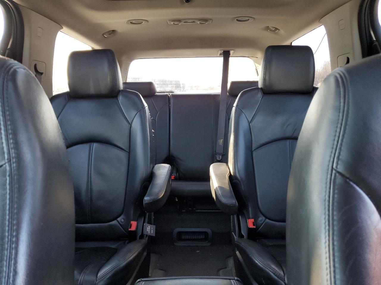 2012 GMC Acadia - Image 10