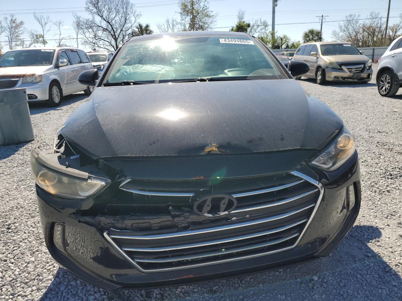2017 Hyundai Elantra - Image 5