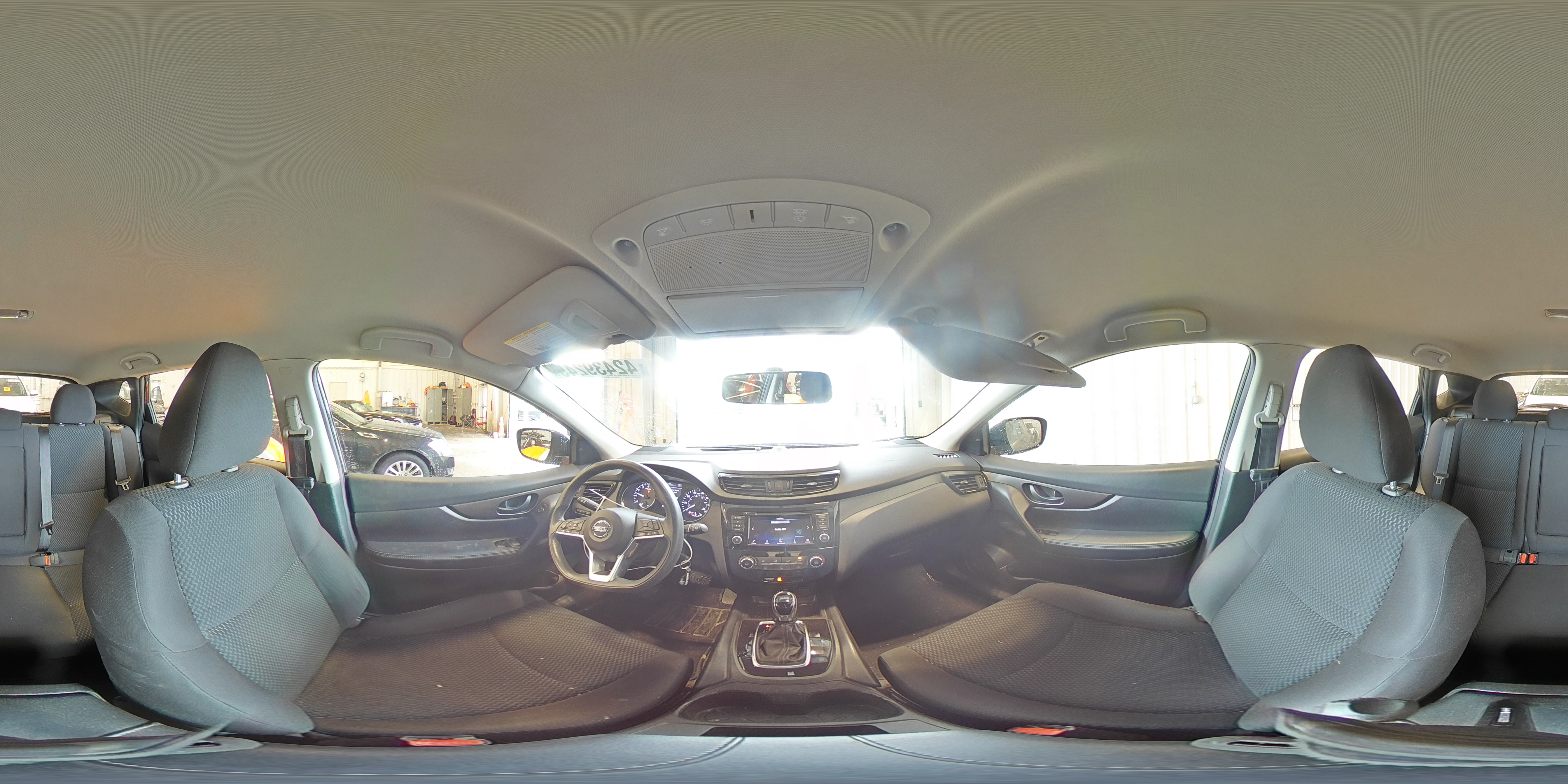 2019 Nissan Rogue - Image 15