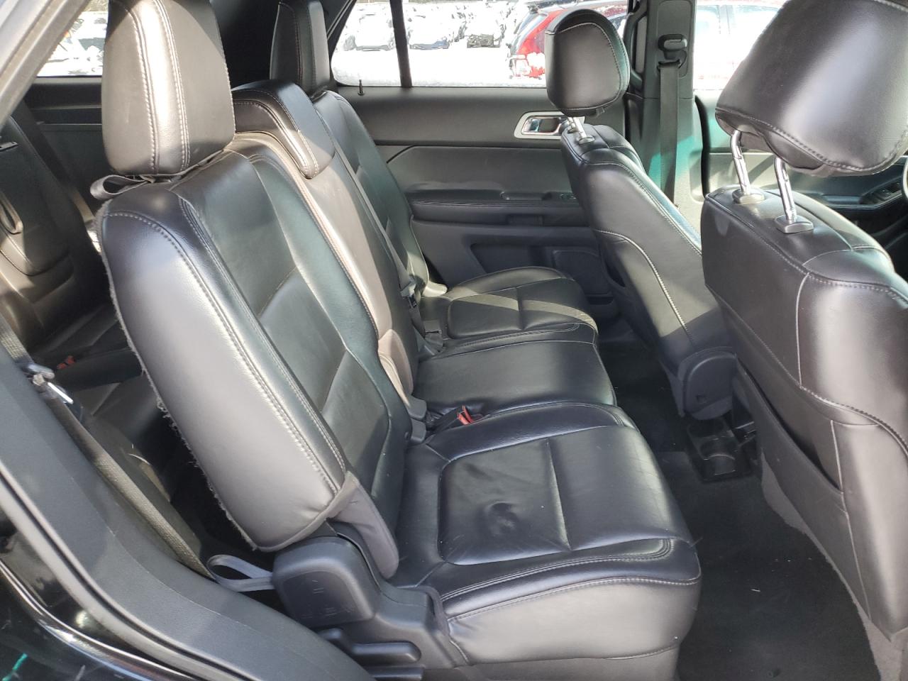 2011 Ford Explorer - Image 11