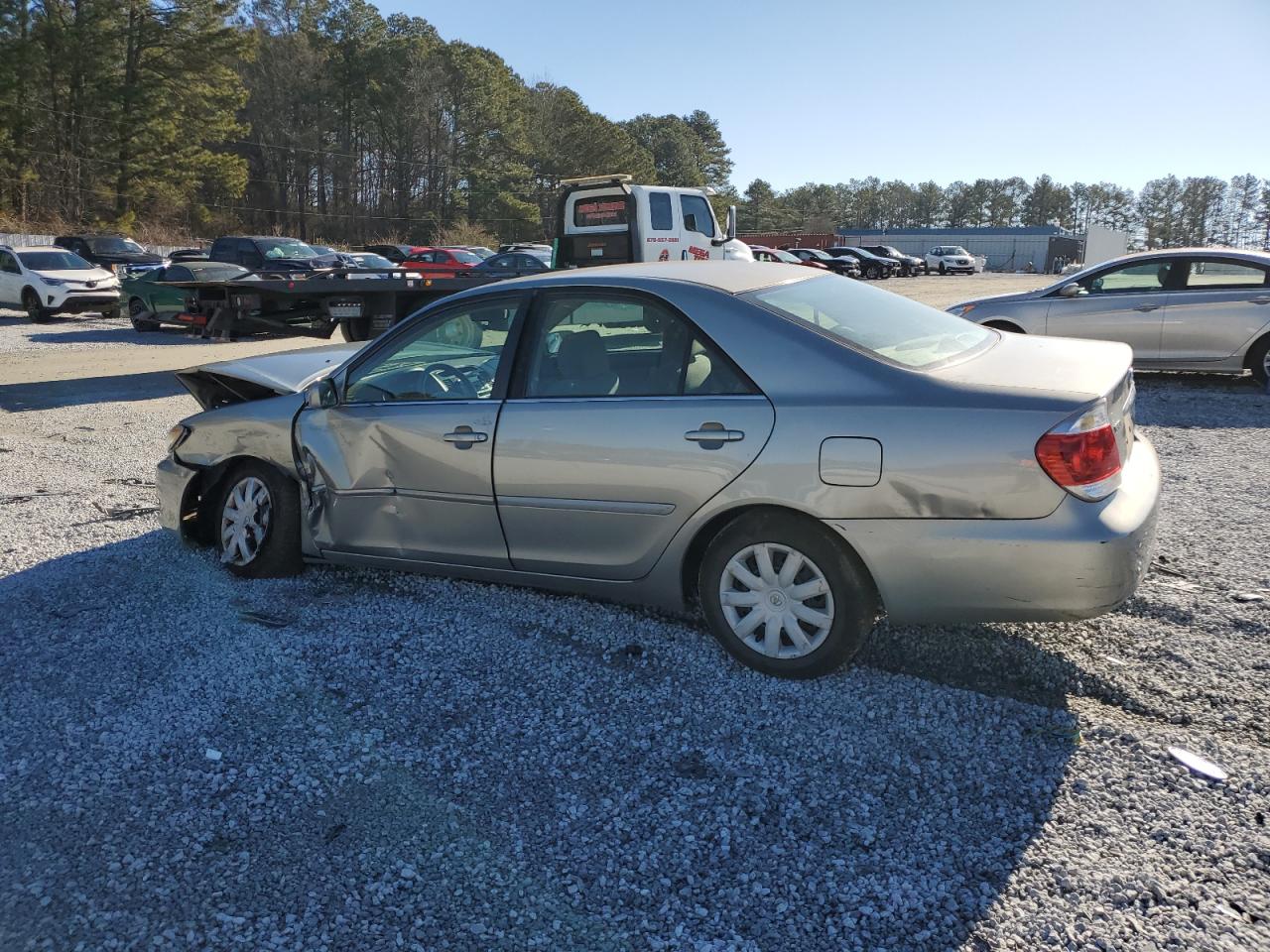 2005 Toyota Camry - Image 2