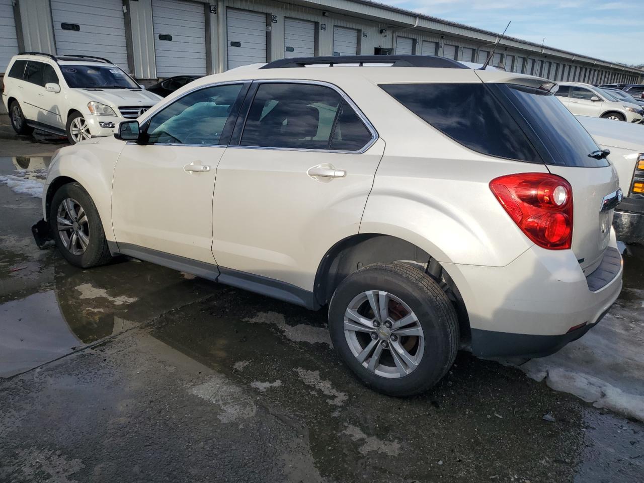 2012 Chevrolet Equinox - Image 2