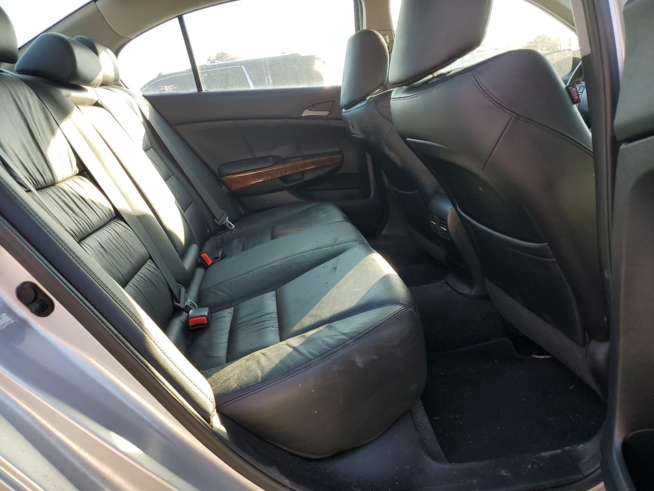 2011 Honda Accord - Image 10