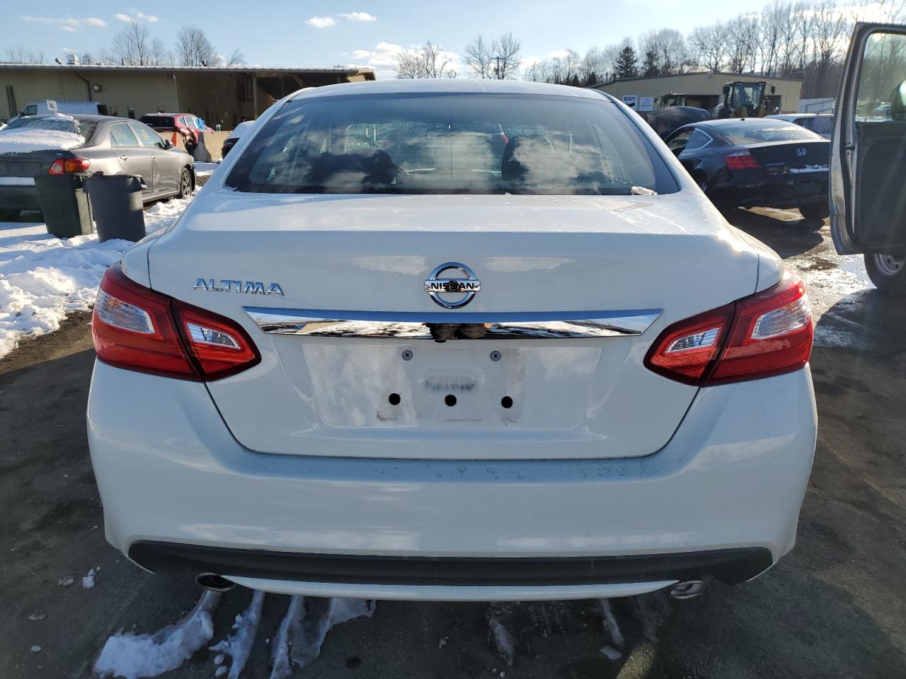 2017 Nissan Altima - Image 6