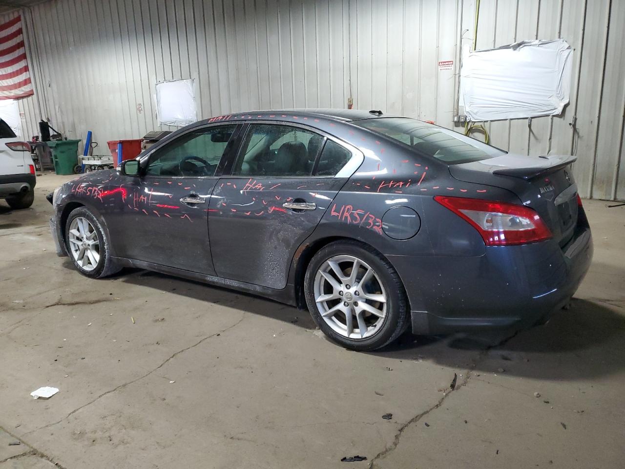 2009 Nissan Maxima - Image 2