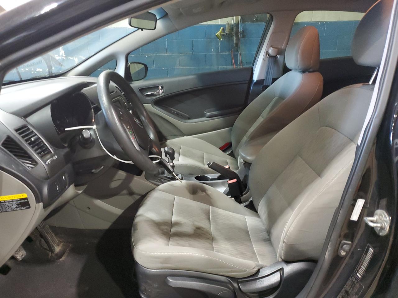 2016 Kia Forte - Image 7