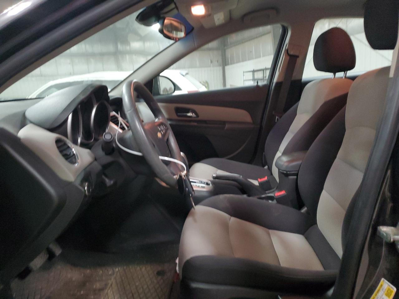 2014 Chevrolet Cruze - Image 7