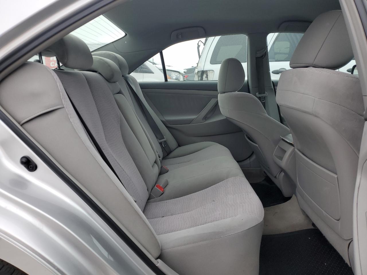 2011 Toyota Camry - Image 10