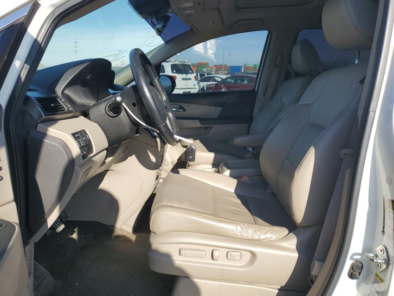 2014 Honda Odyssey - Image 7