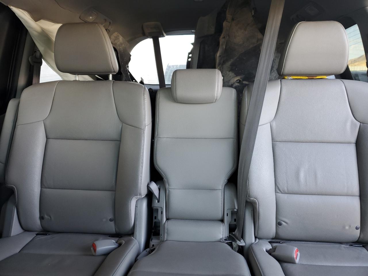 2016 Honda Odyssey - Image 10