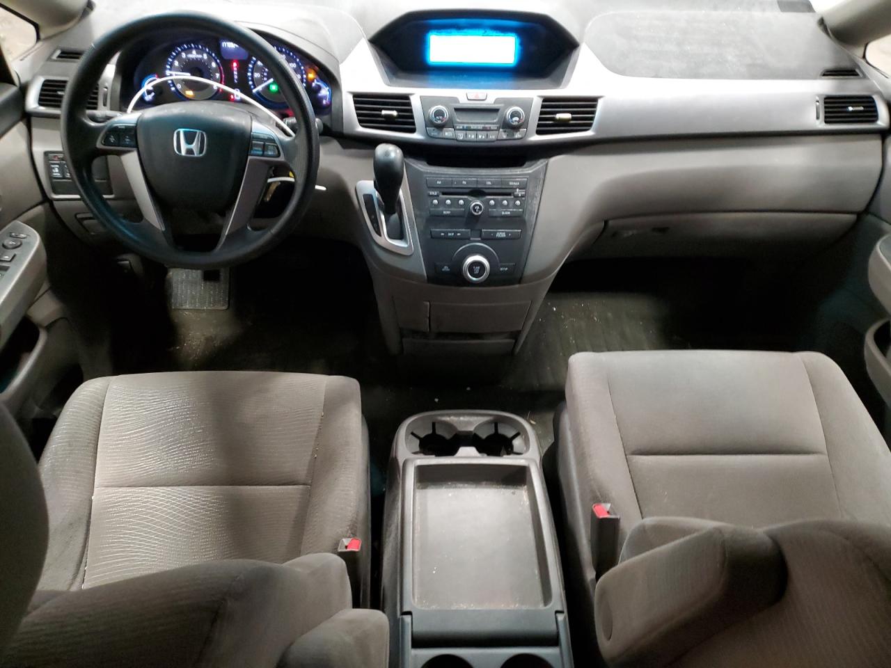 2011 Honda Odyssey - Image 8