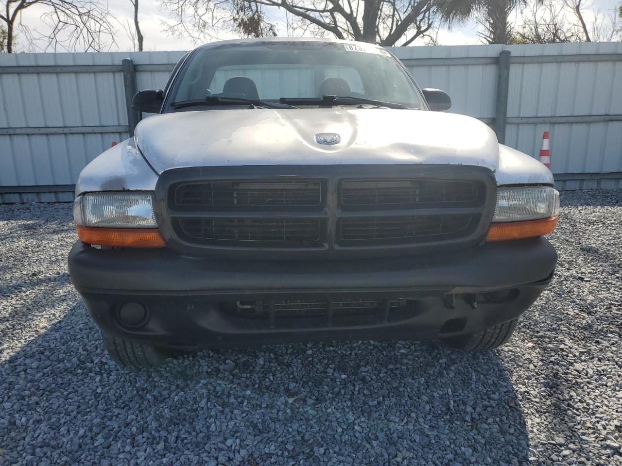 2003 Dodge Dakota - Image 5
