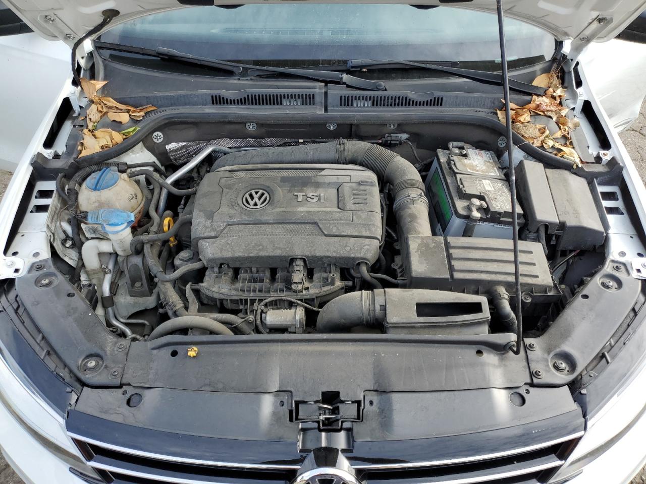 2017 Volkswagen Jetta - Image 12