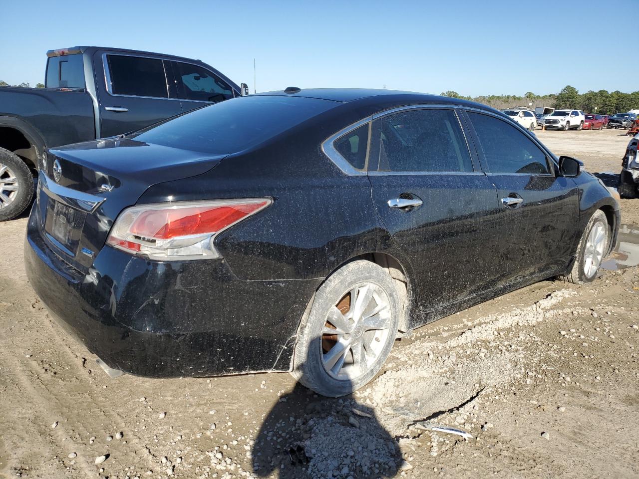 2015 Nissan Altima - Image 3