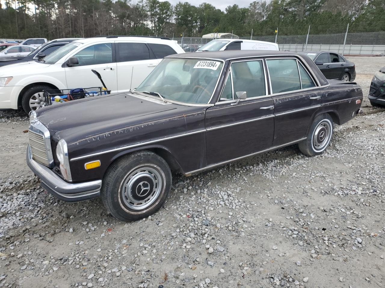 1971 Mercedes Benz 250 იყიდება Ellenwood-ში, GA - Rear End
