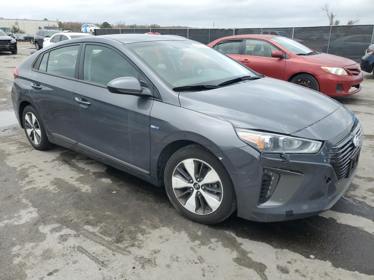 VIN KMHC65LD3KU115884 2019 HYUNDAI IONIQ no.4