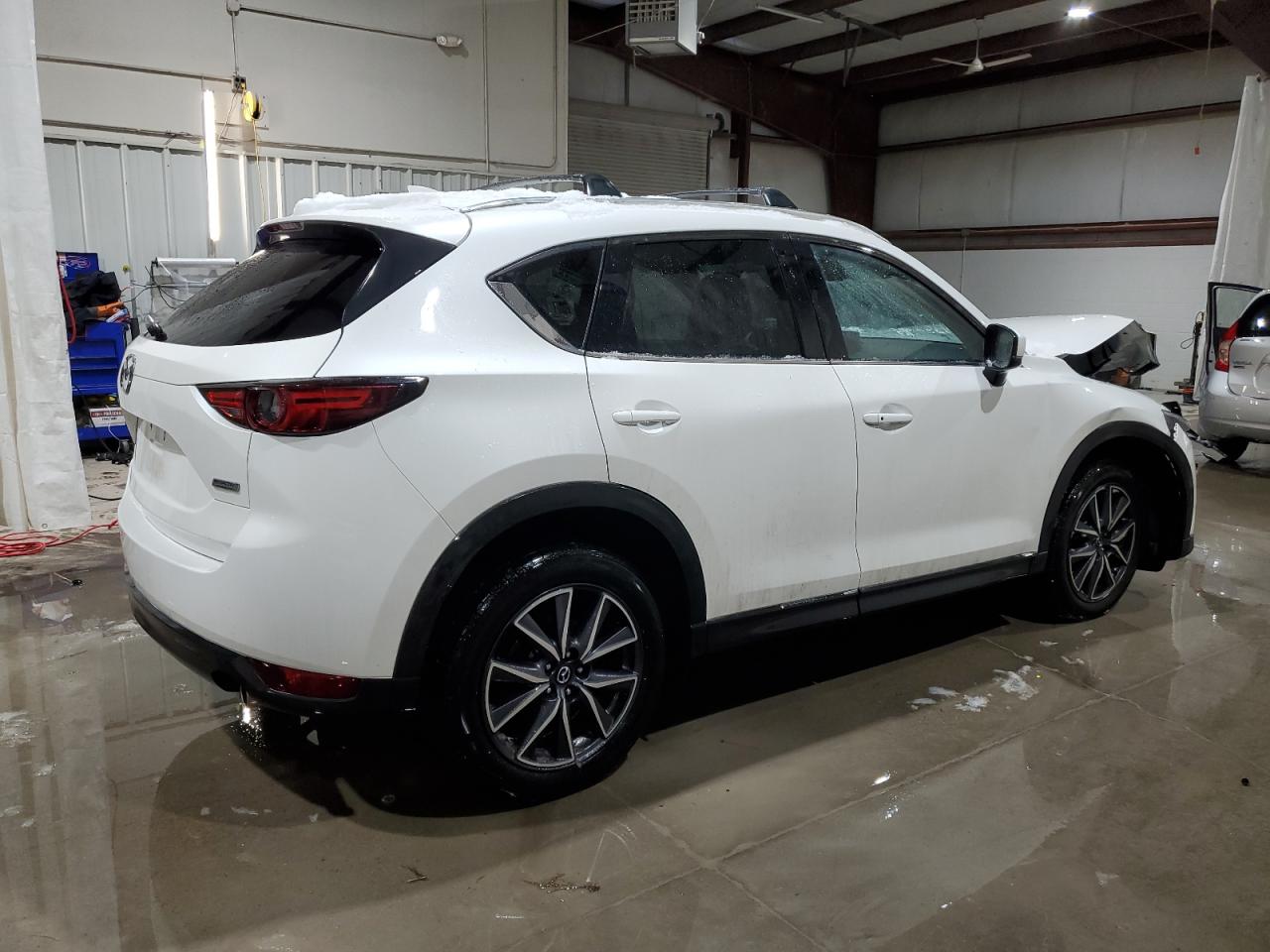 2018 Mazda CX-5 - Image 3