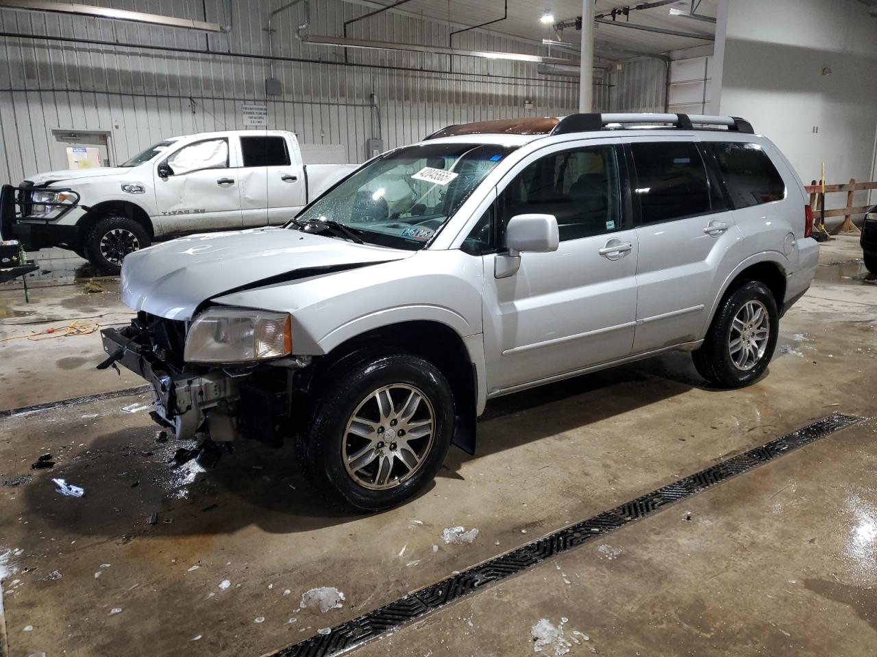 2006 Mitsubishi Endeavor - Image 1