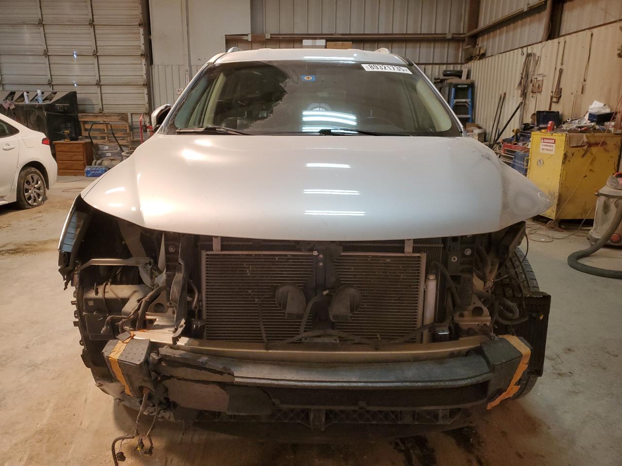 2016 Nissan Pathfinder - Image 5