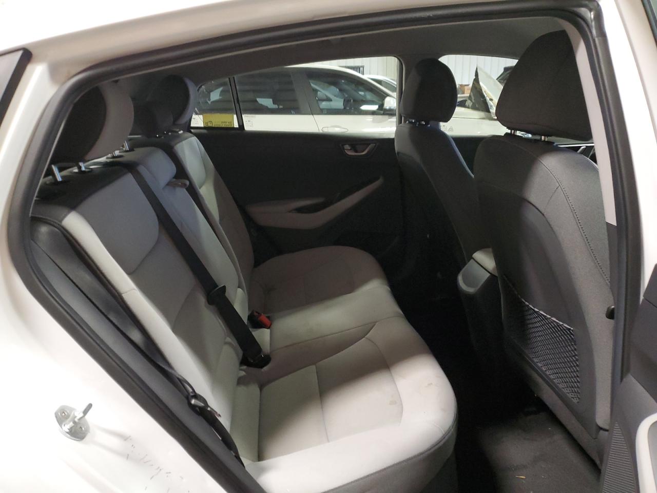 2022 Hyundai IONIQ - Image 11
