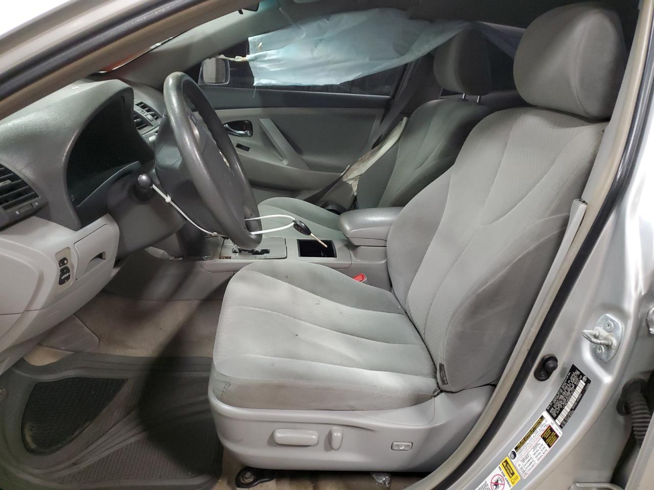 2009 Toyota Camry - Image 7