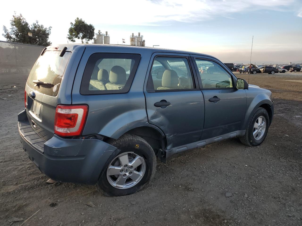 2010 Ford Escape - Image 3