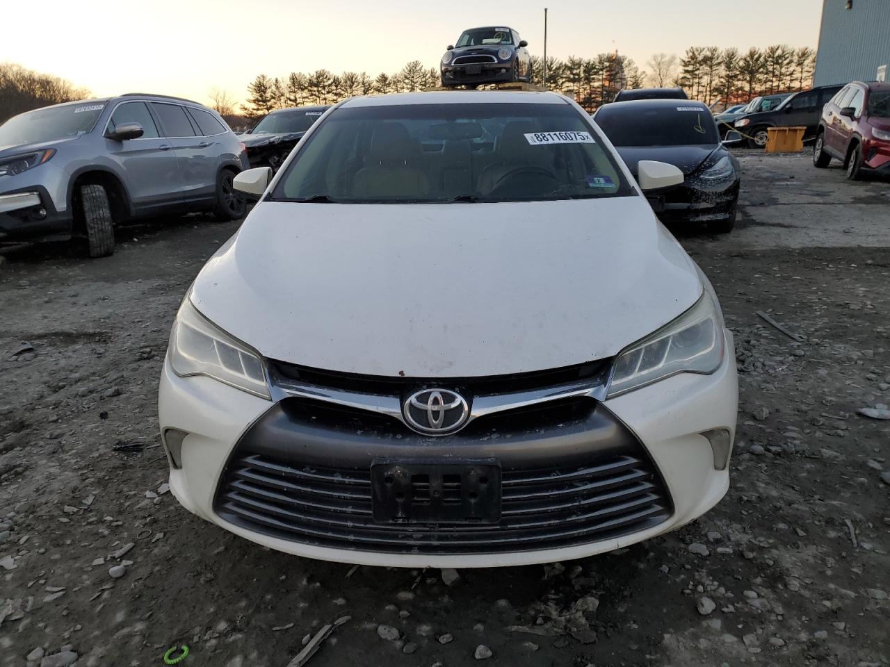 VIN 4T1BK1FK2FU561203 2015 TOYOTA CAMRY no.5