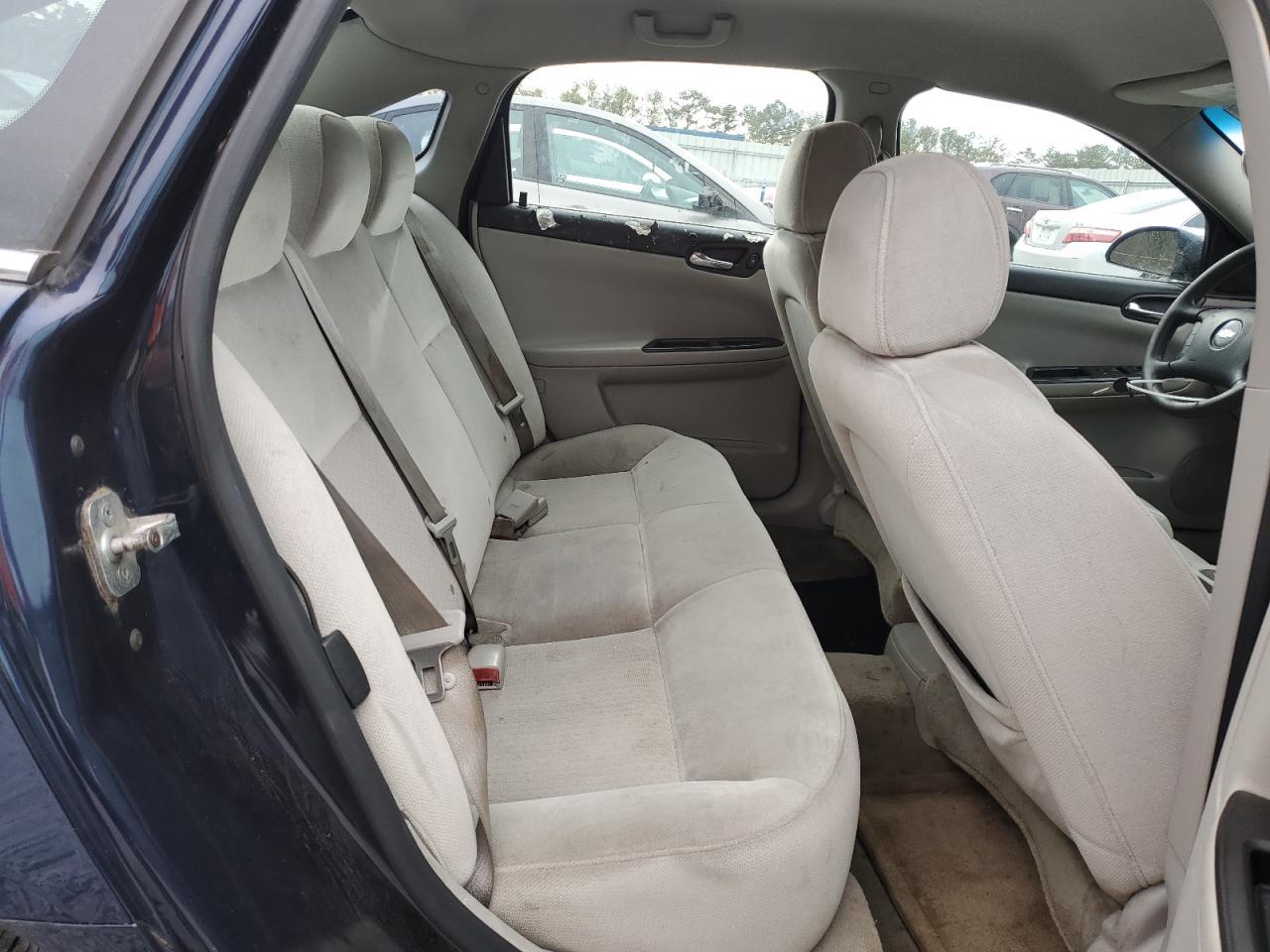2007 Chevrolet Impala - Image 10
