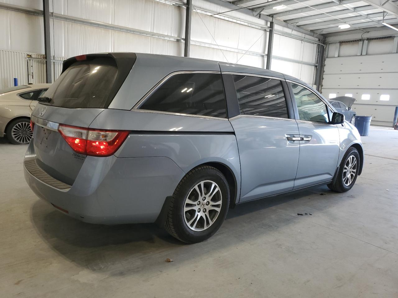 2011 Honda Odyssey - Image 3