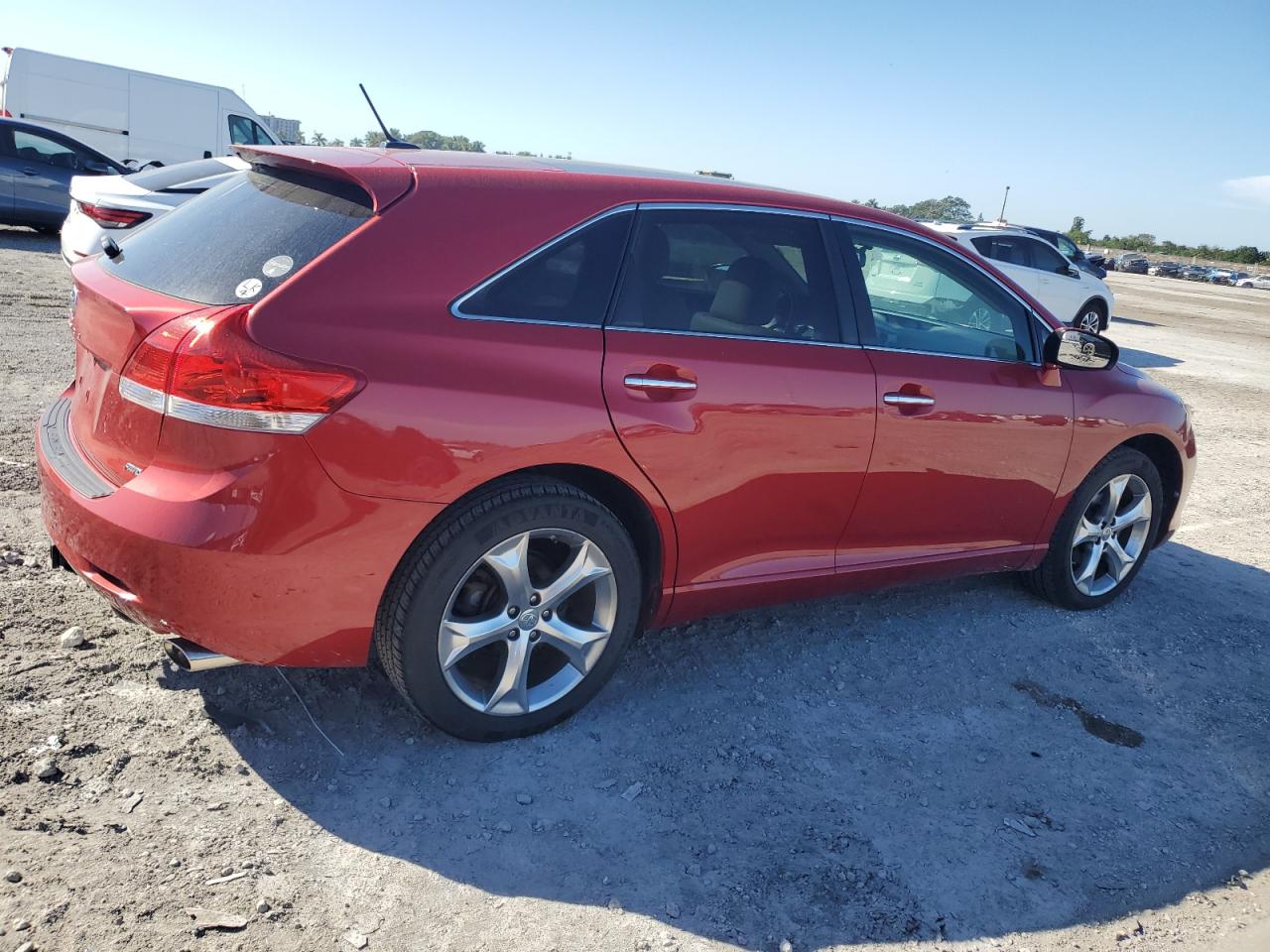 2011 Toyota Venza - Image 3