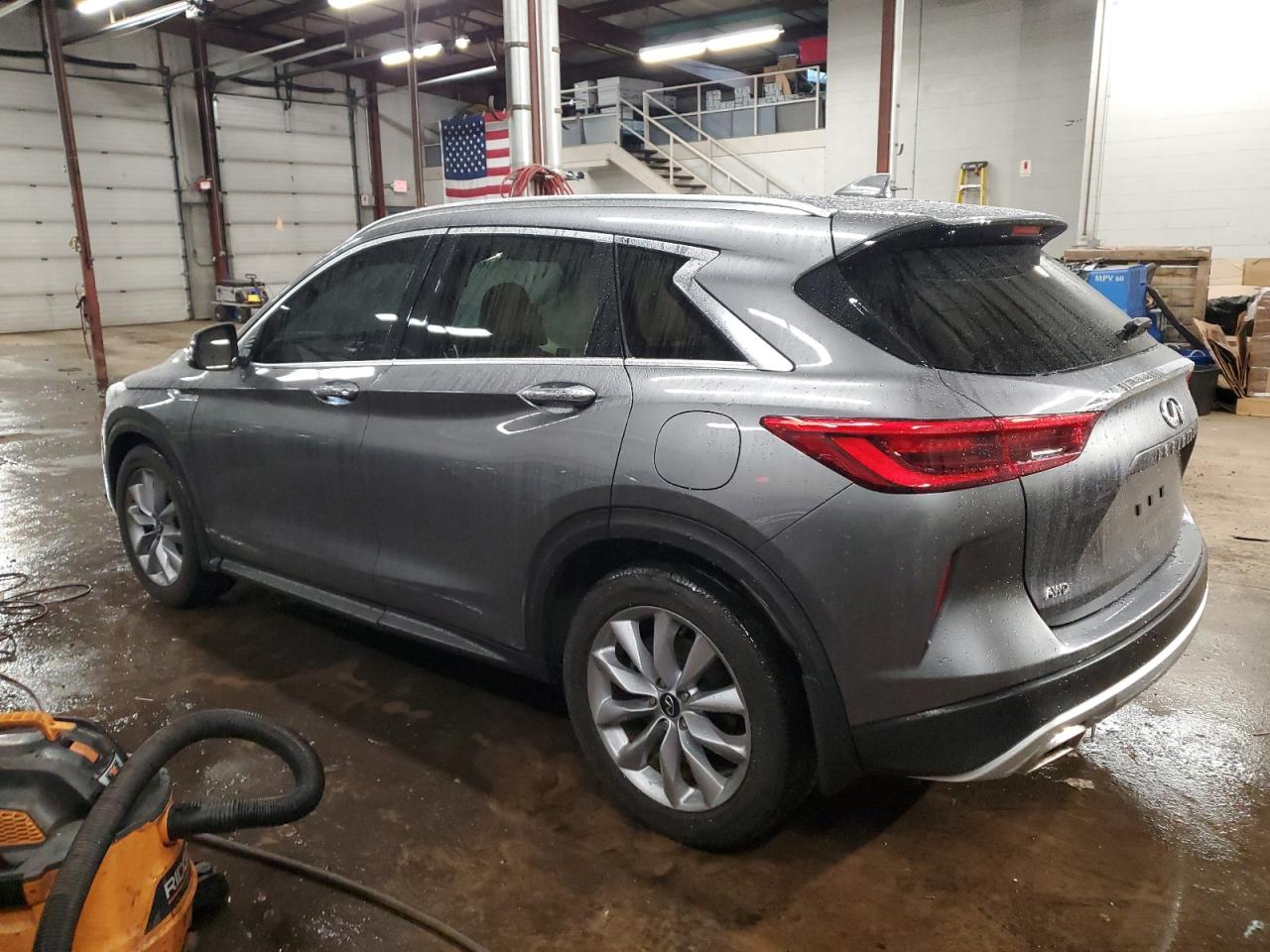 2020 Infiniti QX50 - Image 2
