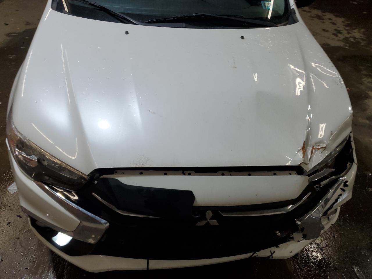 2018 Mitsubishi Outlander - Image 12