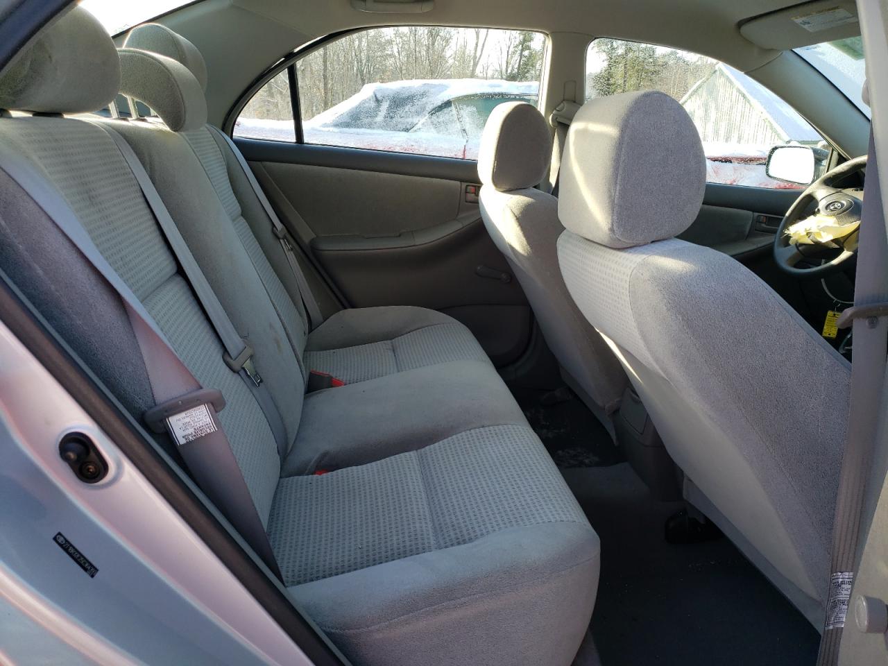 2005 Toyota Corolla - Image 10