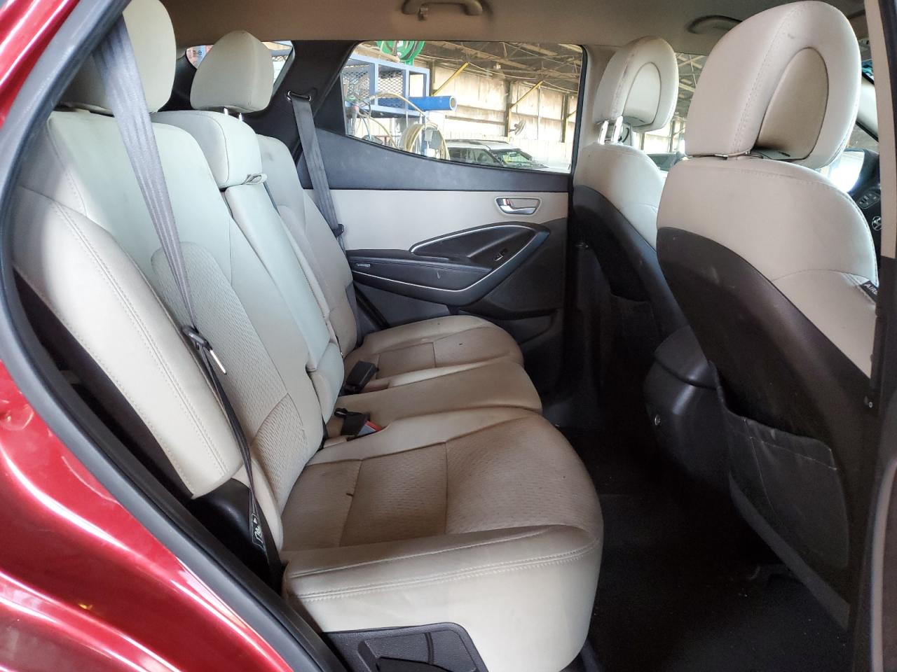 2013 Hyundai Santa Fe - Image 10