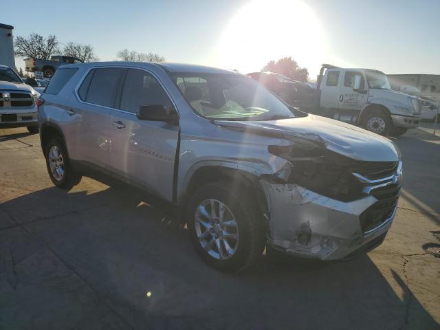  CHEVROLET TRAVERSE 2019 Серебристый