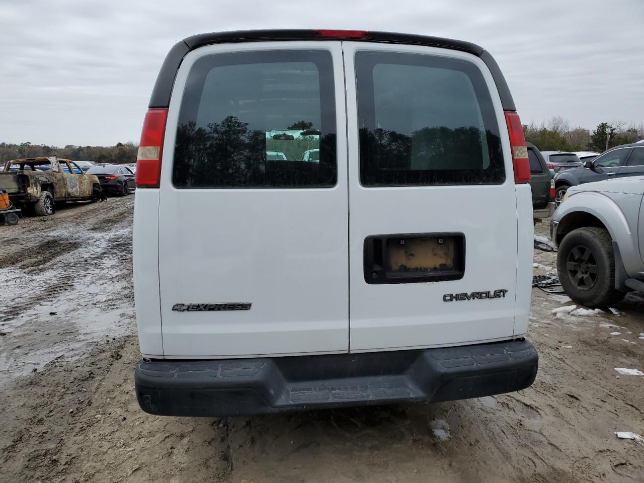 2005 Chevrolet Express G1500 VIN: 1GCFG15X051168059 Lot: 88302095