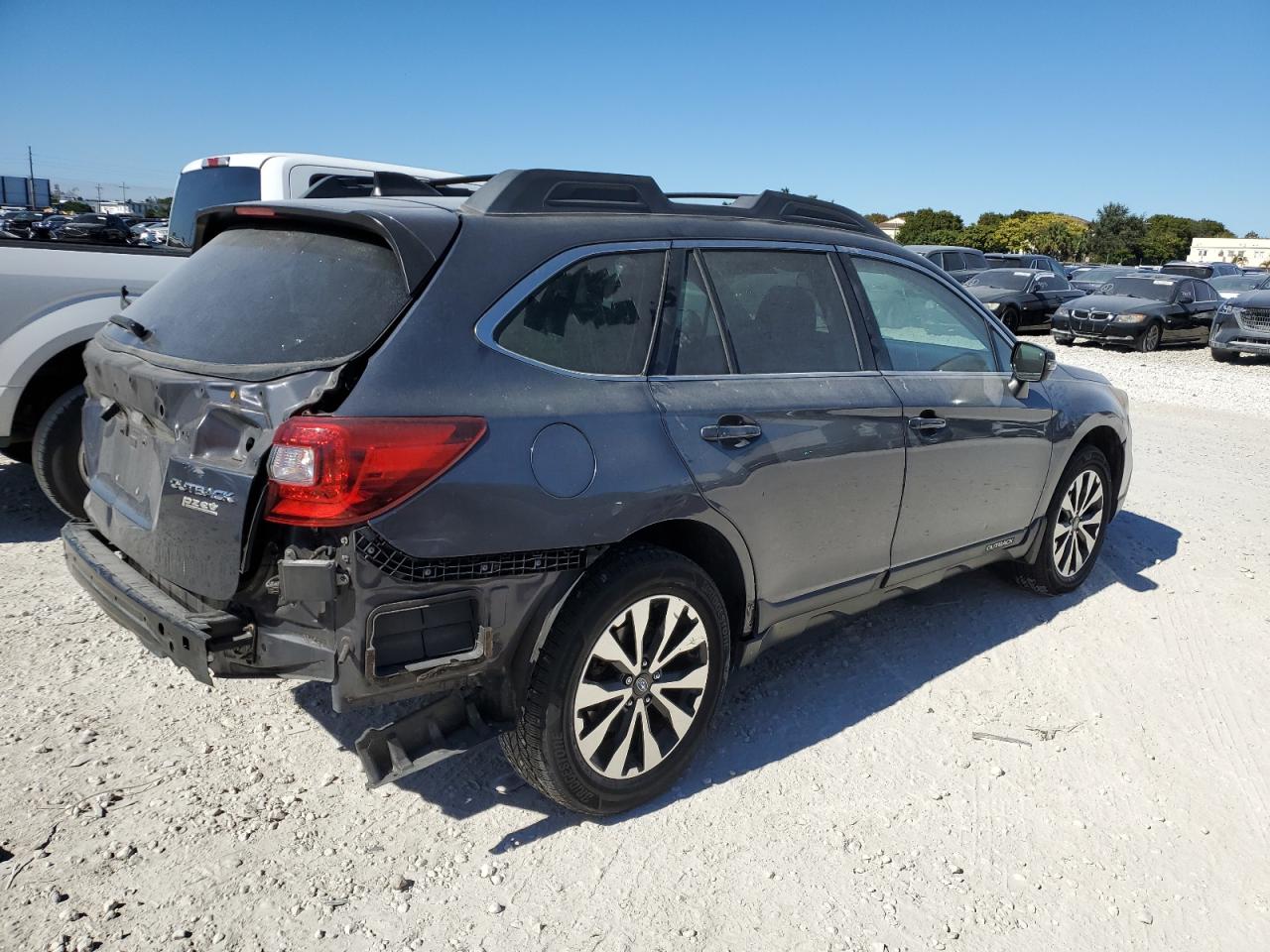 VIN 4S4BSAKC3H3211425 2017 SUBARU OUTBACK no.3