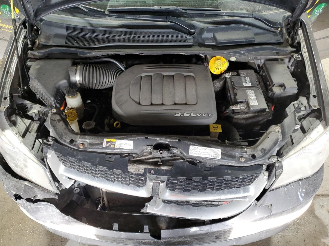2016 Dodge Caravan - Image 14