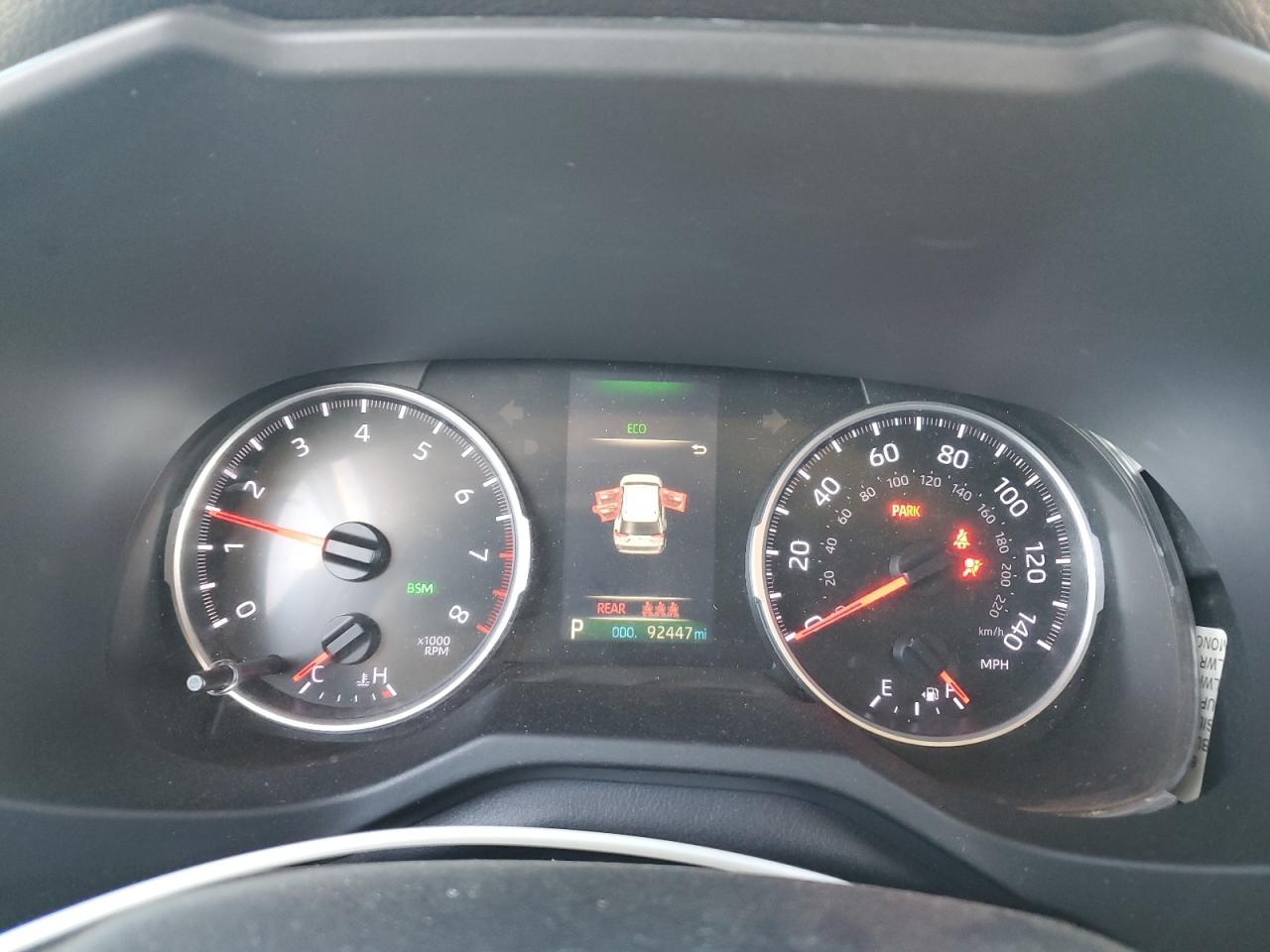 2019 Toyota RAV 4 - Image 9