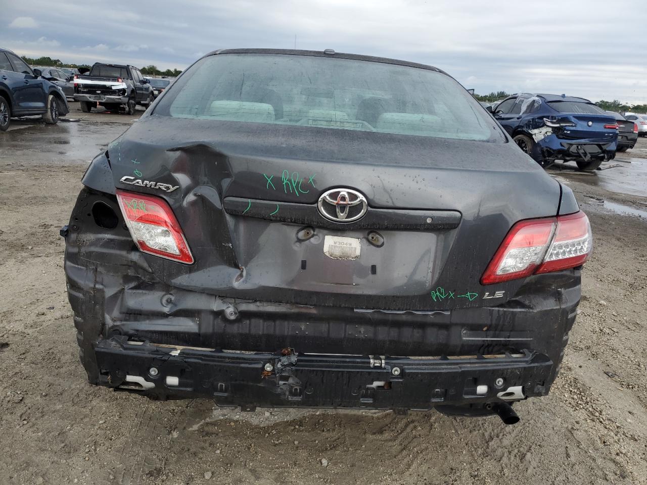 2011 Toyota Camry - Image 6