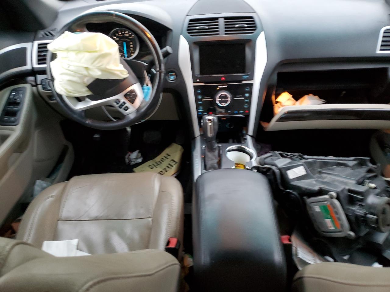2015 Ford Explorer - Image 8