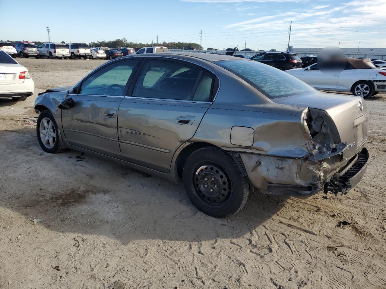 2006 Nissan Altima - Image 2